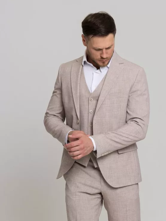 Костюм-тройка кремовый цвет Каталог