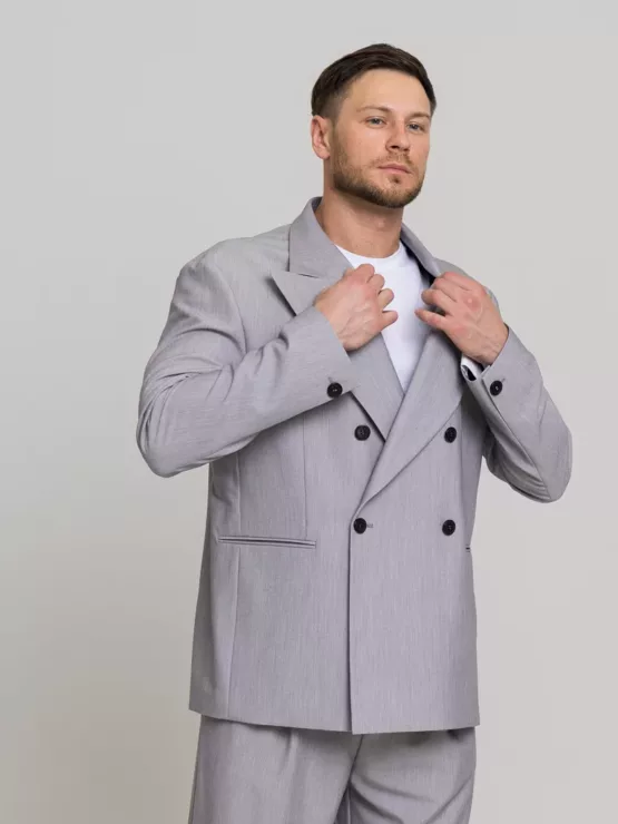 Оверсайз двубортный светло-серого цвета Каталог