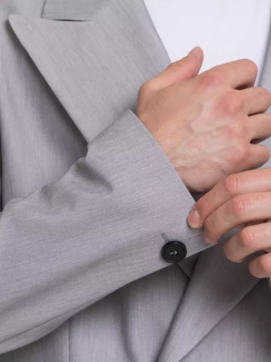 Оверсайз двубортный светло-серого цвета Каталог