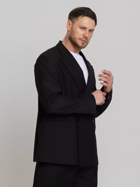 Оверсайз двубортный матово-черного цвета Каталог