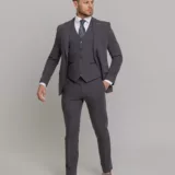 Костюм-тройка  дымчато-серый цвет Брючные мужские костюмы