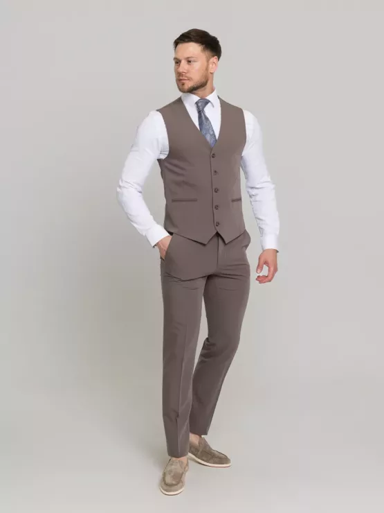 Костюм-тройка цвет визон Костюм на свадьбу