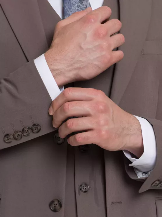 Костюм-тройка цвет визон Костюм на свадьбу