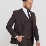 Костюм-тройка шоколадный оттенок Костюм на свадьбу
