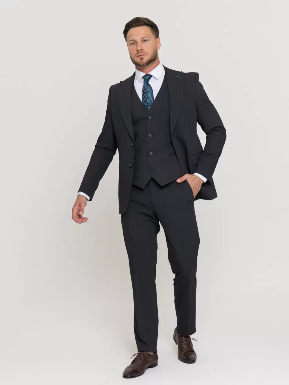 Костюм-тройка болотного цвета Костюм на свадьбу