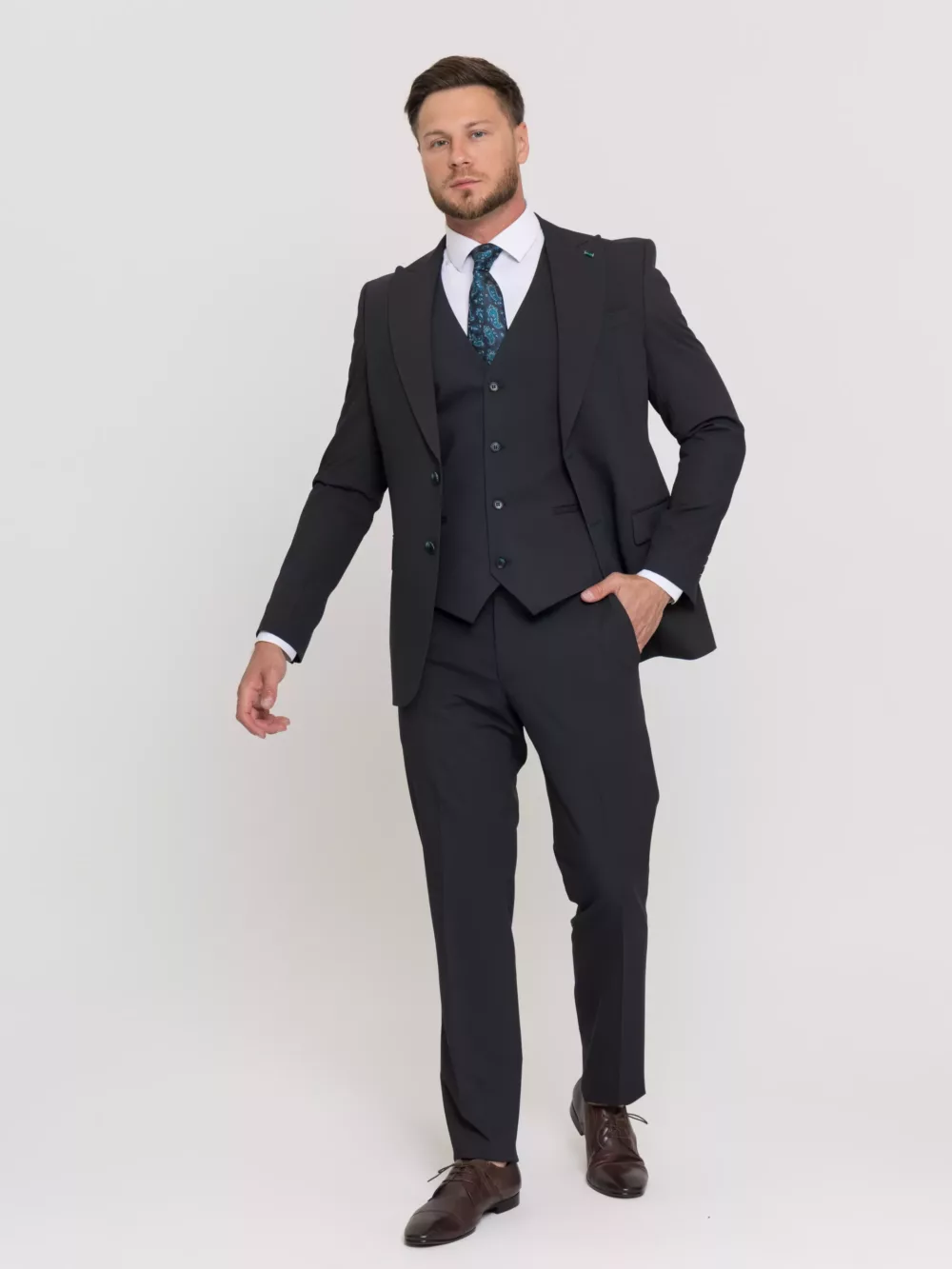 Костюм-тройка болотного цвета Костюм на свадьбу