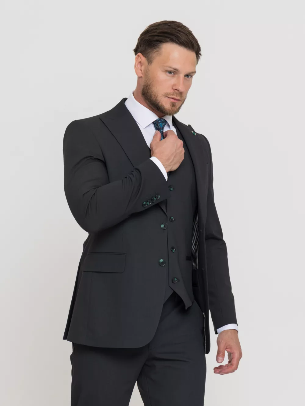 Костюм-тройка болотного цвета Костюм на свадьбу