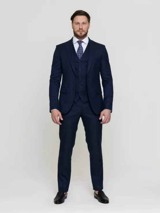 Костюм-тройка светло-синего цвета Костюм на свадьбу