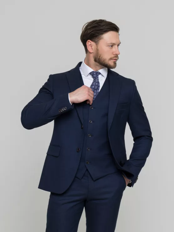 Костюм-тройка светло-синего цвета Костюм на свадьбу